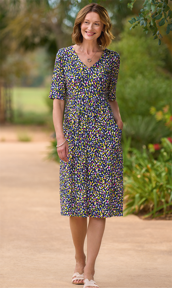 Easy-to-wear dress in high-quality jersey