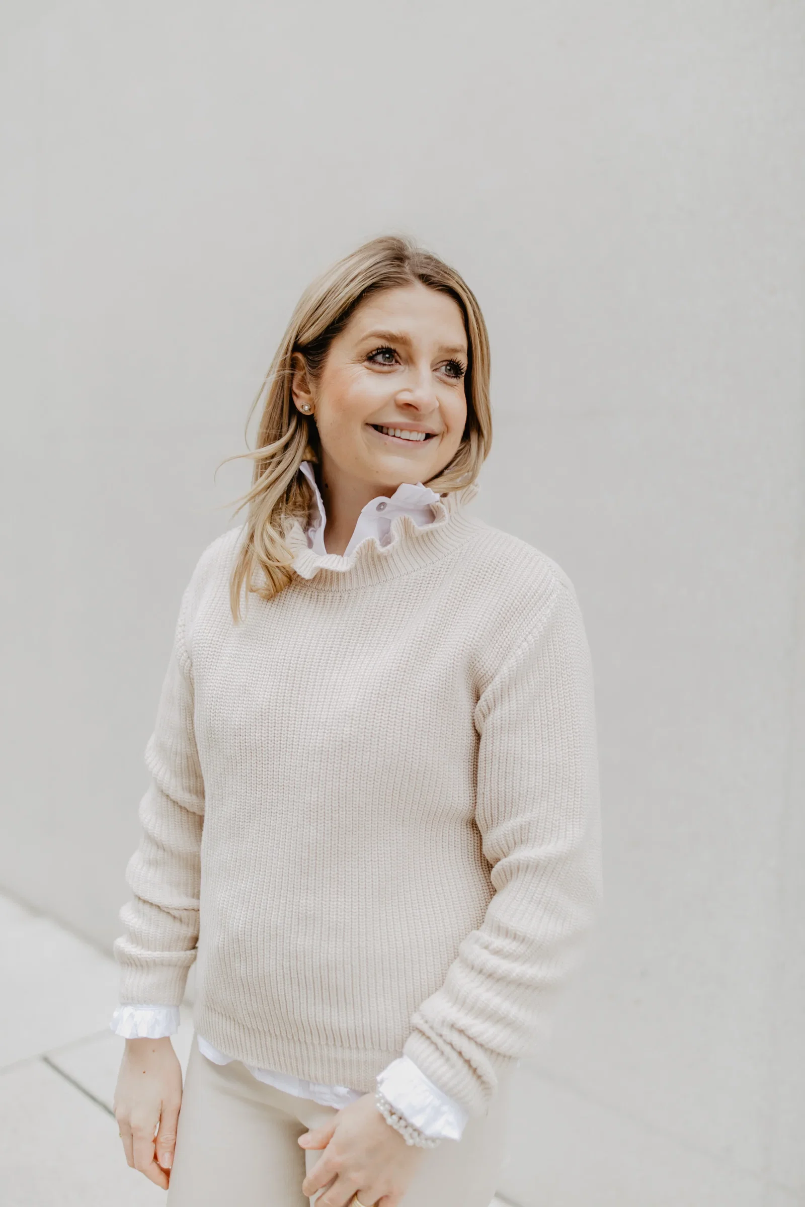 Image of Mini-Me Strickpullover 'beige' mit Rüschenkragen für Frauen