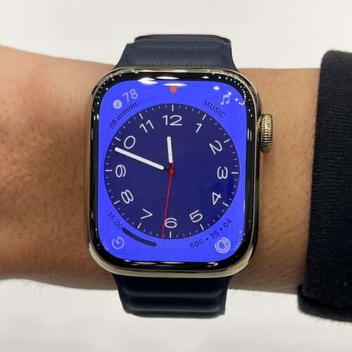 Take a Dip! The Waterproof Apple Watch Series 8