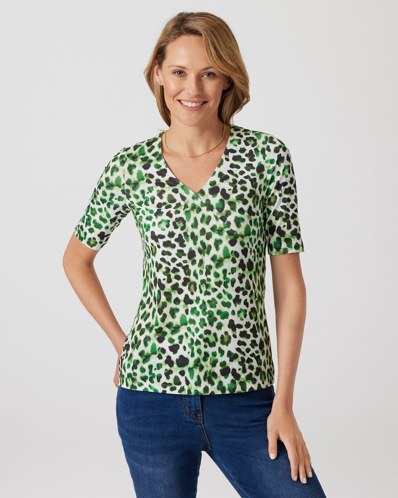 Shirt mit Allover-Animaldruck