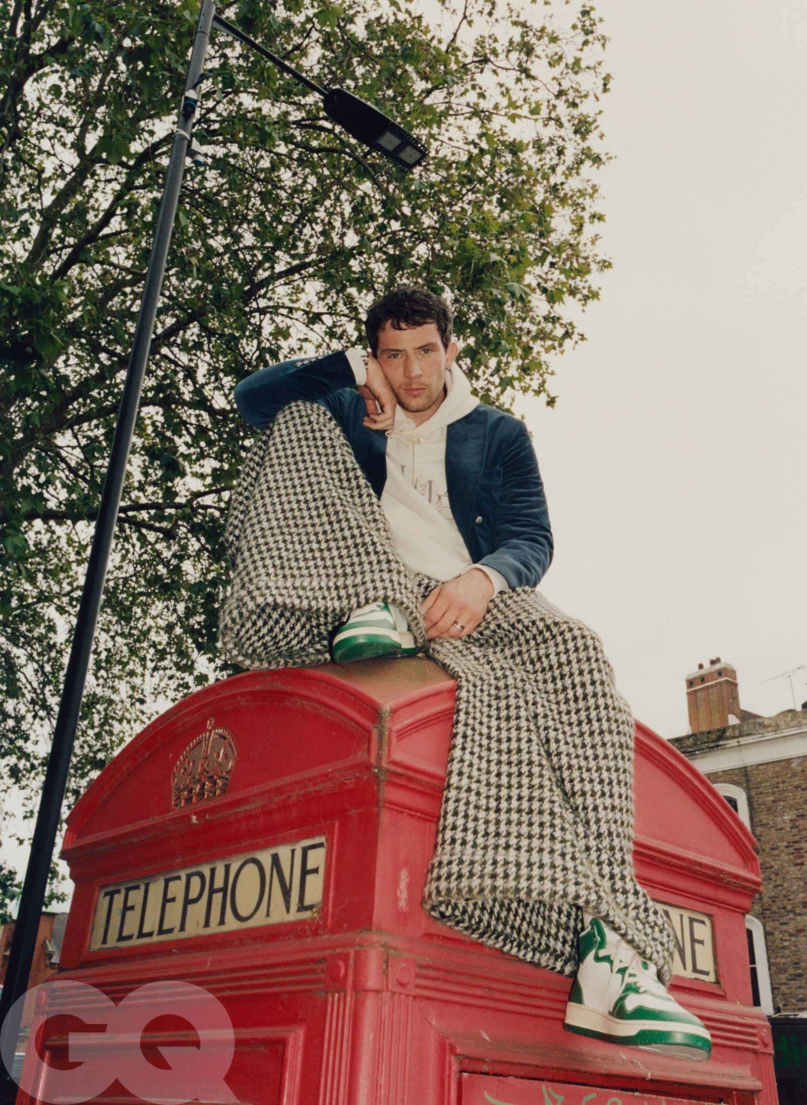 Josh O’Connor on Working with Zendaya and Living Out of a Van 