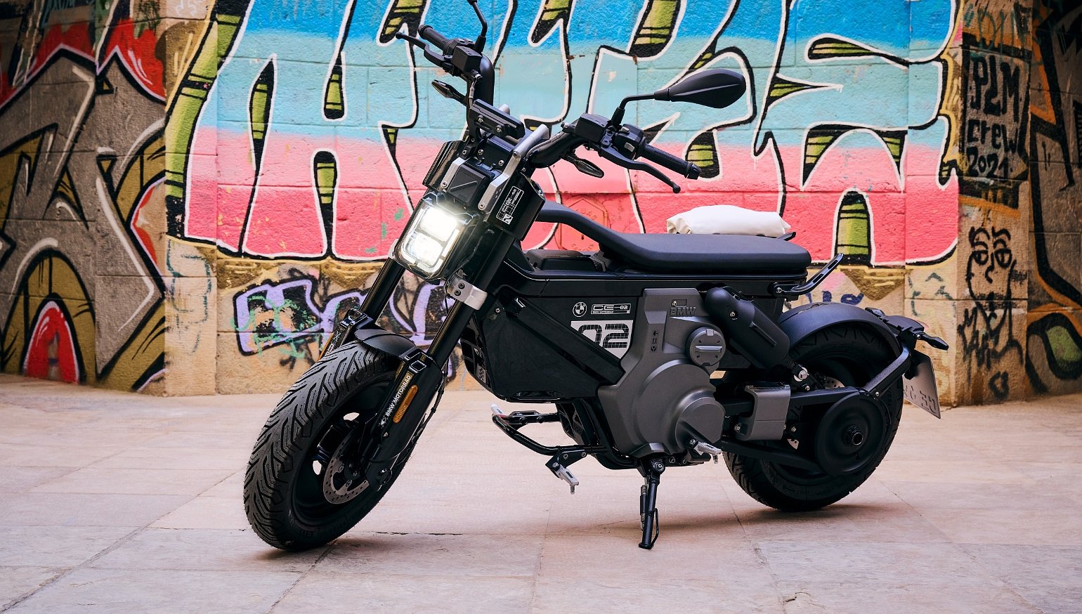 BMW aims at Gen Z with CE 02 e-scooter and HUD Smartglasses