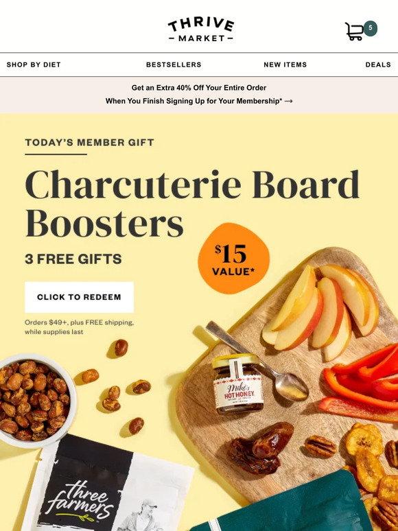 3 FREE snack board gifts ($15 value) 😋