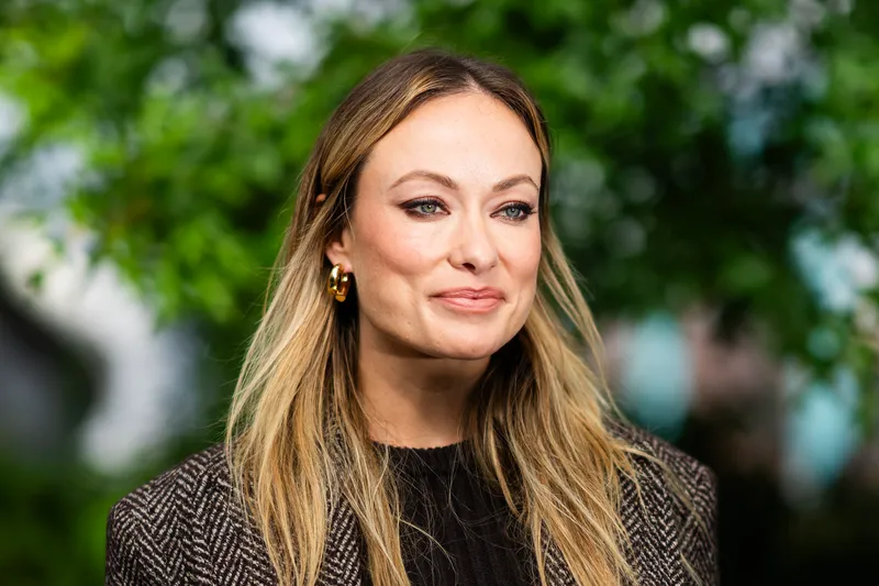 Architectural Digest Olivia Wilde Sells, Zoe Saldana Lists—This Week