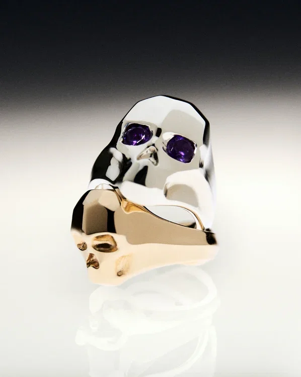 J1-0792-SIL-Y-AME-Carved-Skull_Jack Foreman-Stephen_Einhorn_4_5_crops_SKULL_12