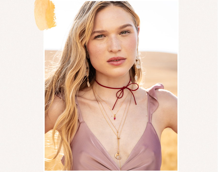 The Dainty Stone Pendant Bolo Necklace