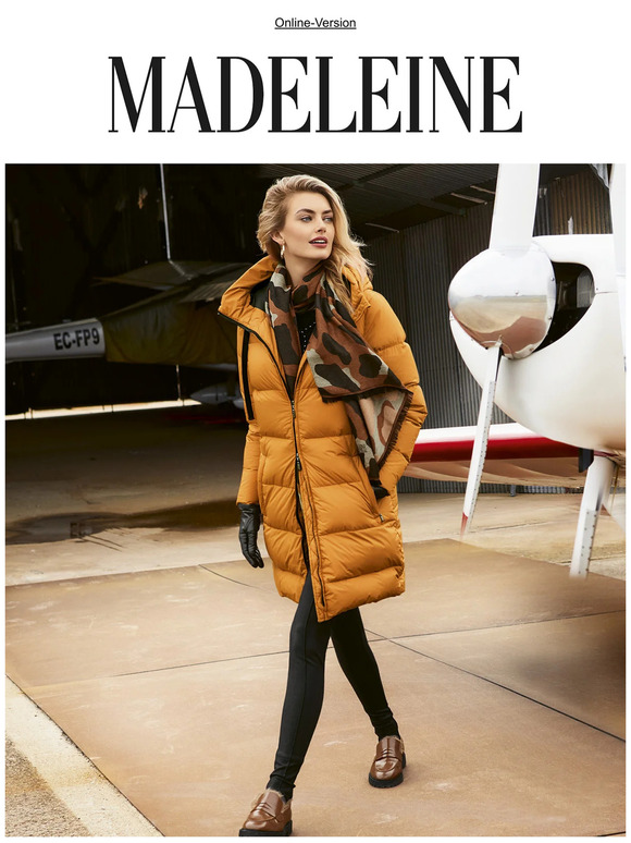 🎃 HAPPY HALLOWEEN! MADELEINE loves orange. 👻