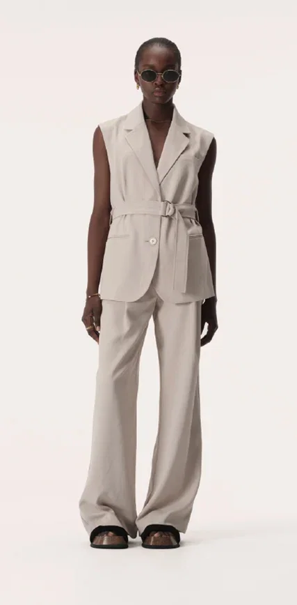 Gwen Vest in Dove Grey