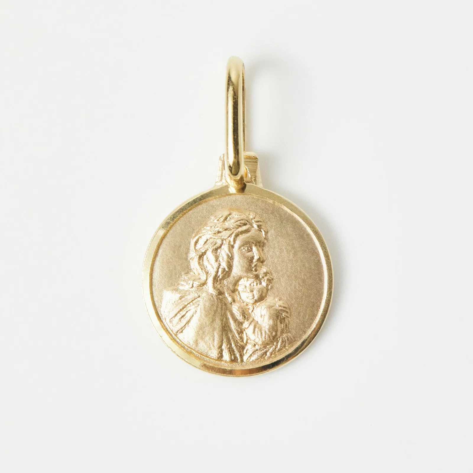 Image of Mother With Child Pendant