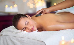 Ayurveda- oder Hot-Stone-Massage