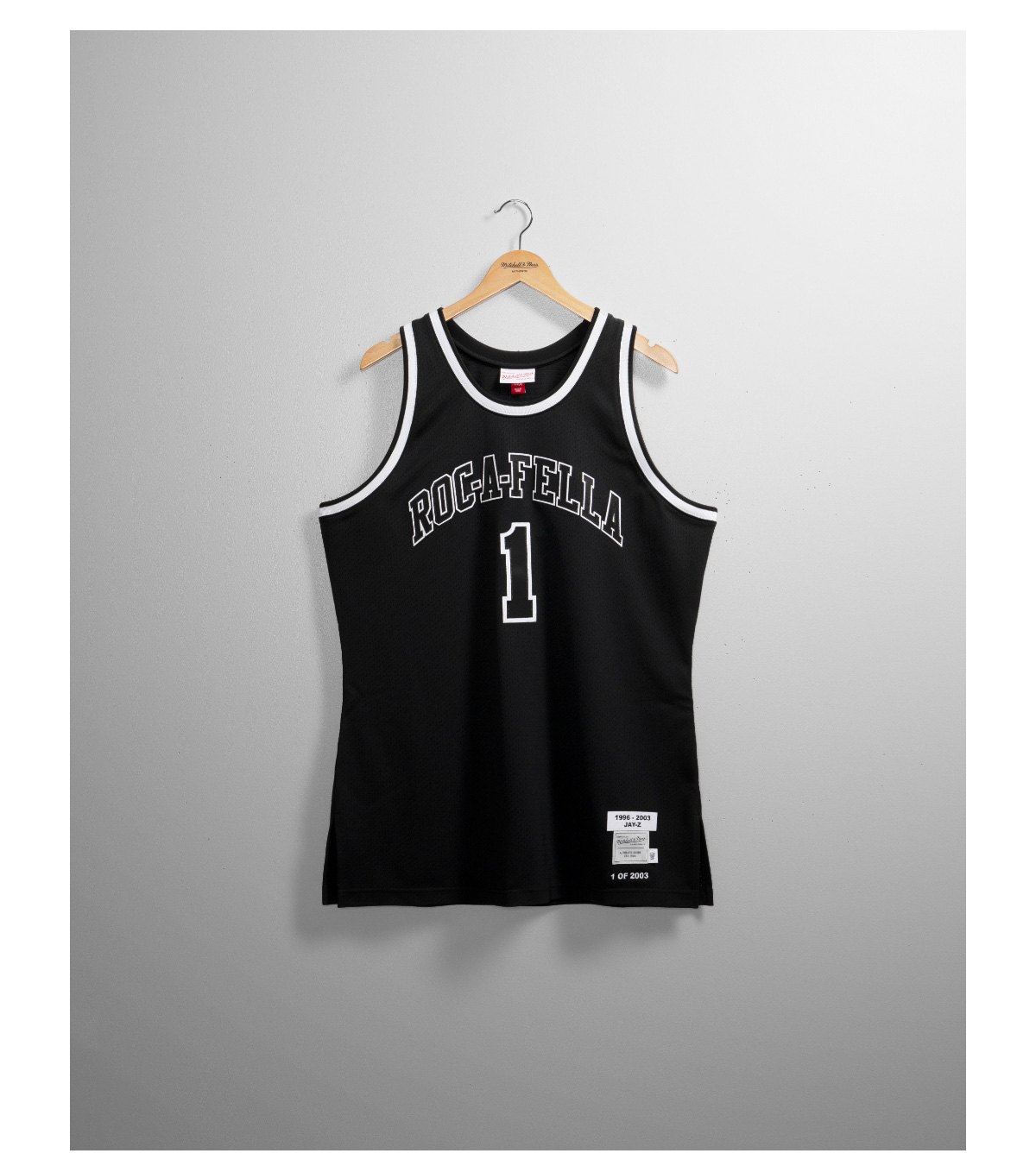 ウェア Mitchell & Ness JAY-Z ROC-A-FELLA NY XL Mitchell & Ness on X: 