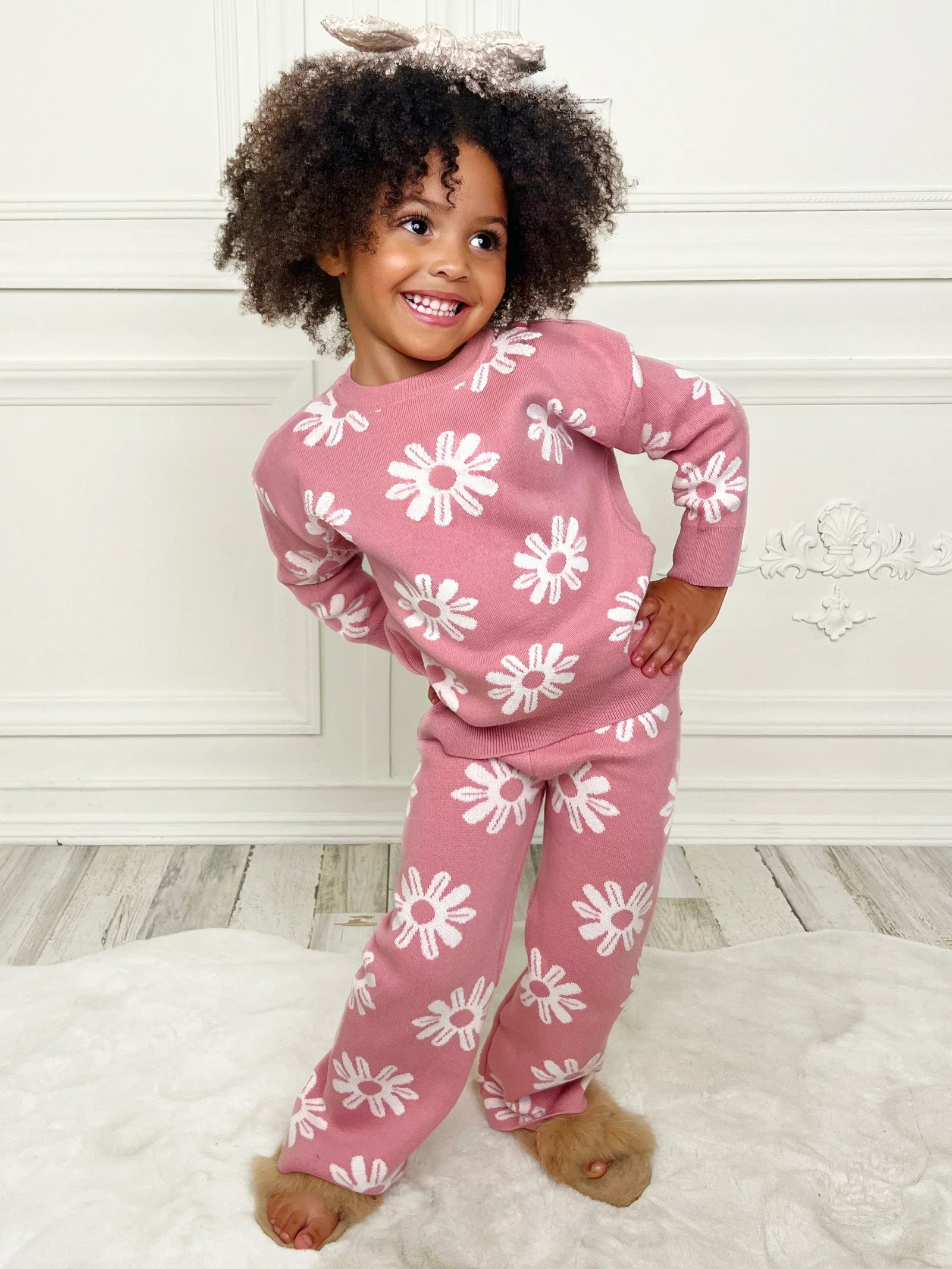 Image of Love 2 Lounge Flower Knit Sweatpants Set