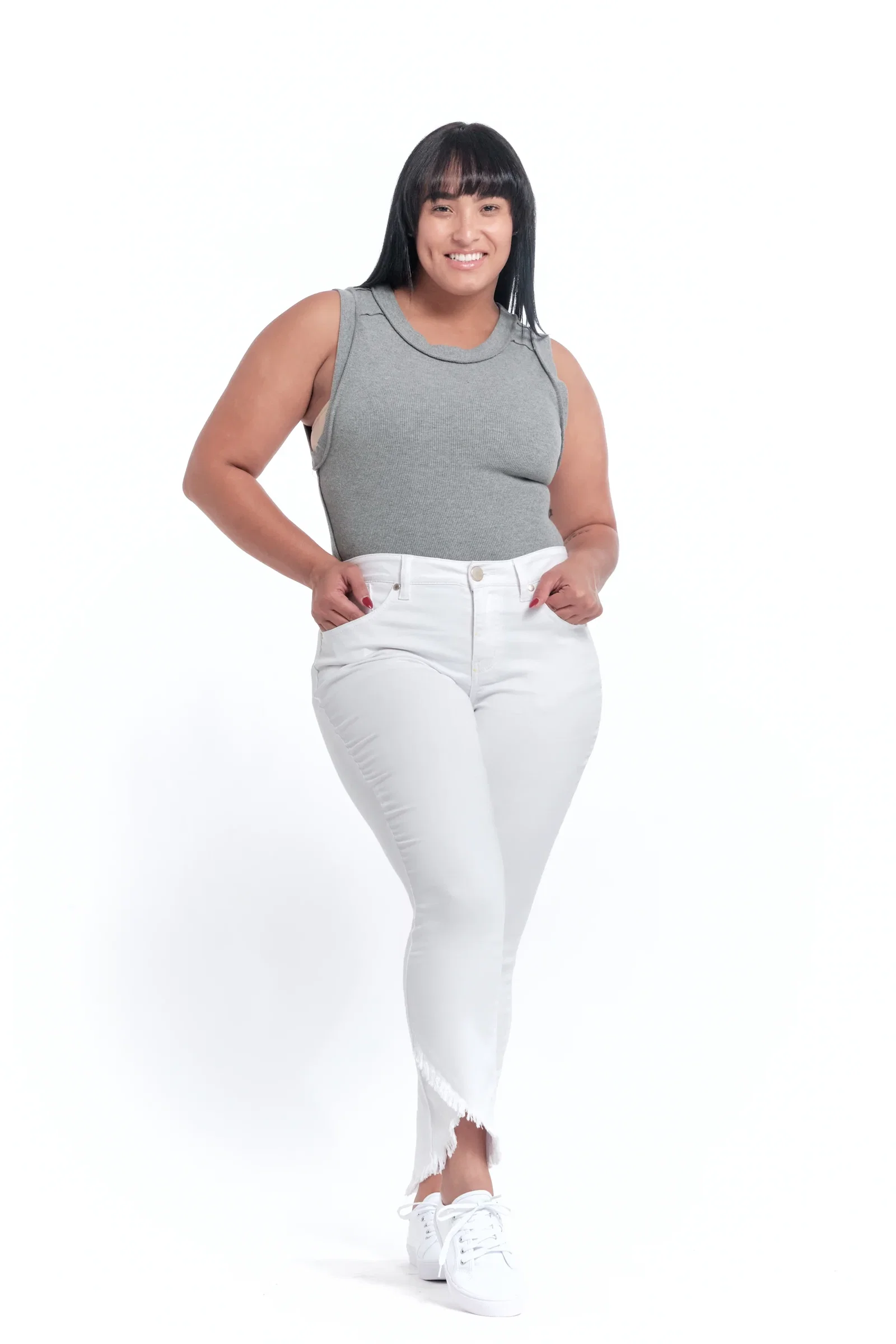 Image of Curvy Butter Tulip Hem in White