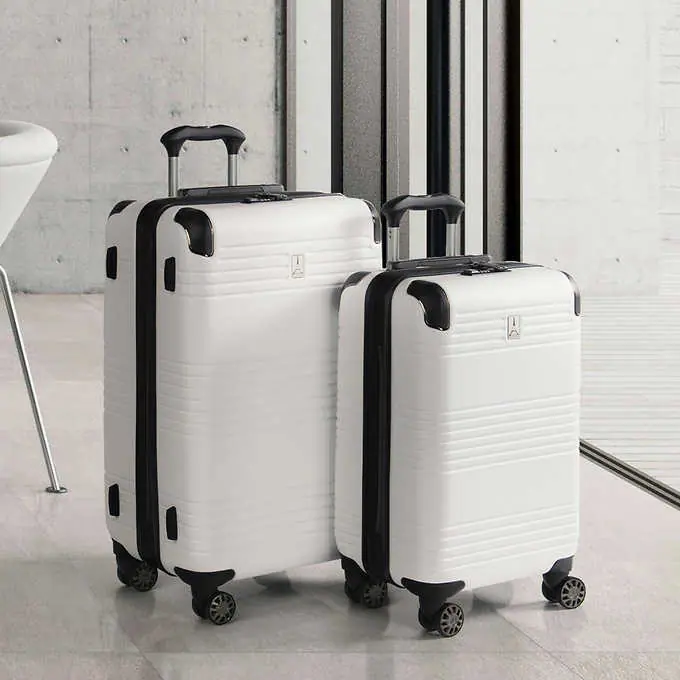 Roundtrip® Carry-On / Medium Check-In Hardside Set