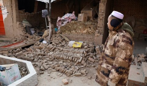 China calls off search amid deadly cold after quake kills over 130