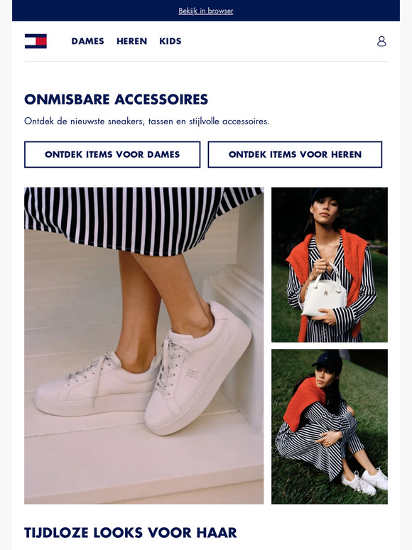 Sneakers en accessoires die de look afmaken