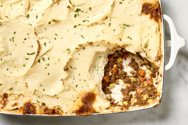 If You Love Mashed Potatoes, My Shepherd's Pie Will Be Your New Favorite Dinner