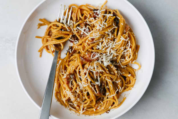 I Tried Jennifer Aniston’s Favorite Pasta and It's Impossibly Creamy