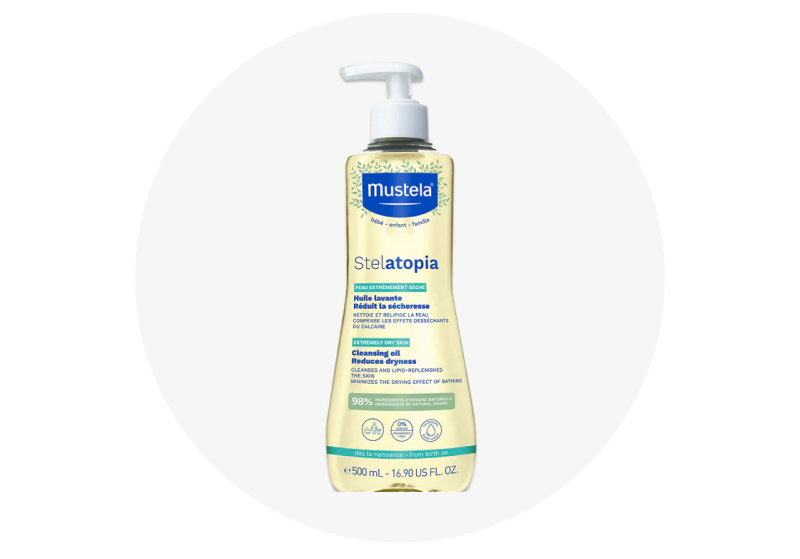 An image of Mustela’s Stelatopia Cleansing Oil