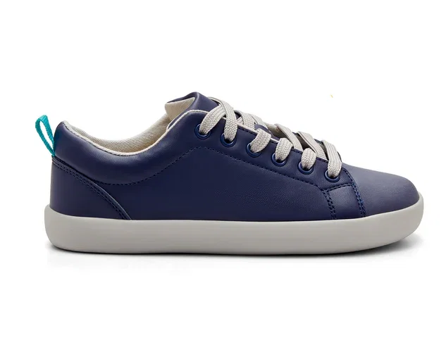 Image of Classic Sneakers (Youth)