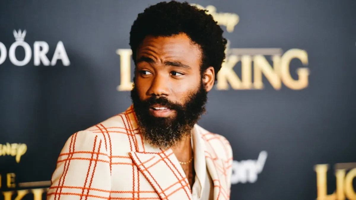25. Donald Glover     • Avg. episode rating:  8.0/10 (412 votes)     • Appearances as host:  1 (May 5, 2018)     • Highest-rated episode:  S43, Ep19 (Musical guest: Childish Gambino)