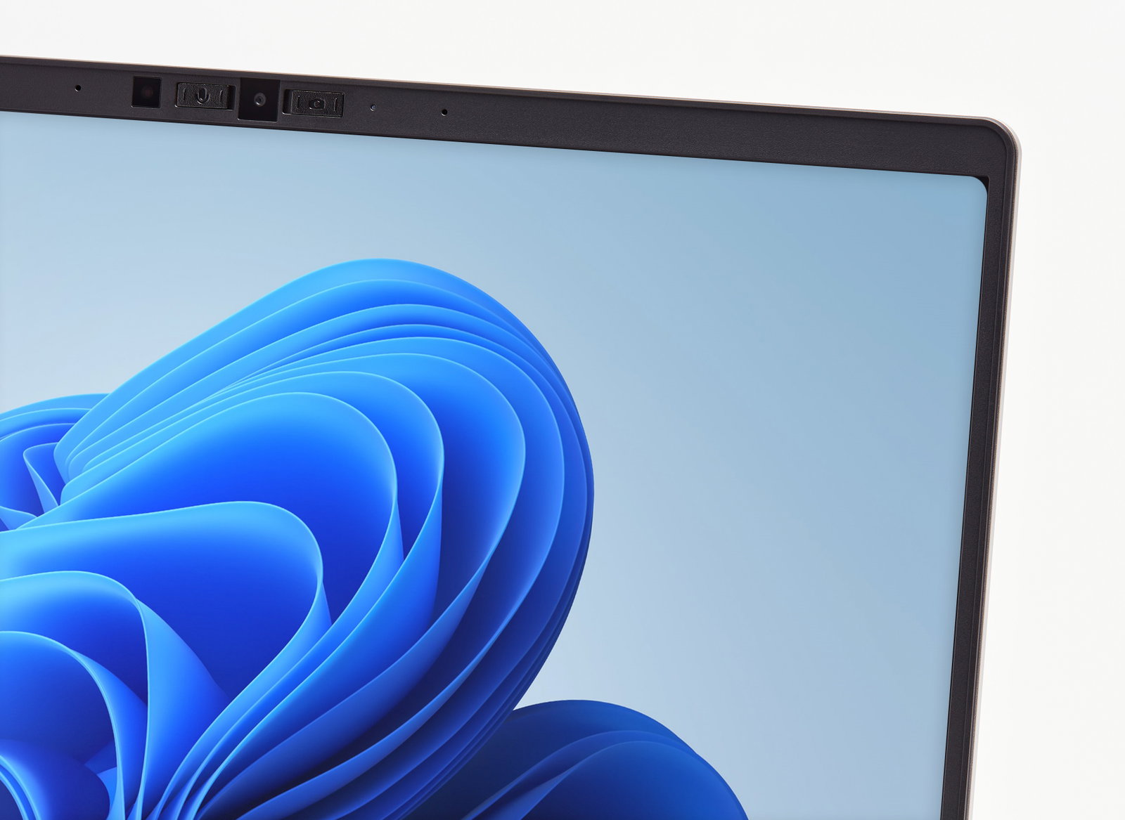2.8k display with rounded corners