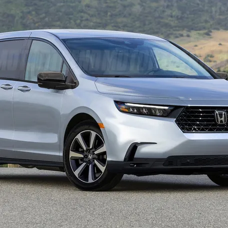 2025 Honda Odyssey front render