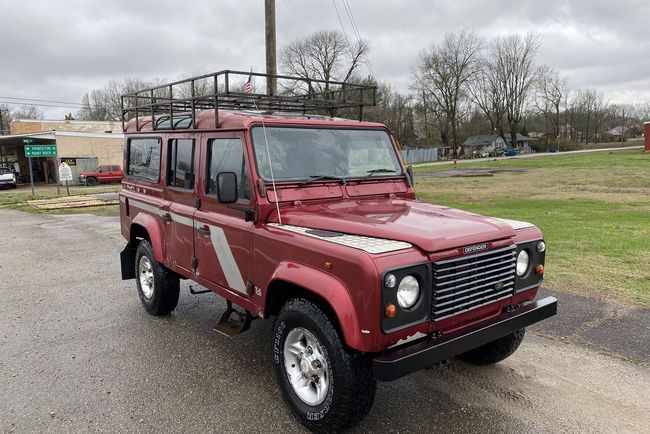 1998 Land Rover Defender 110 County * 137,725 Miles