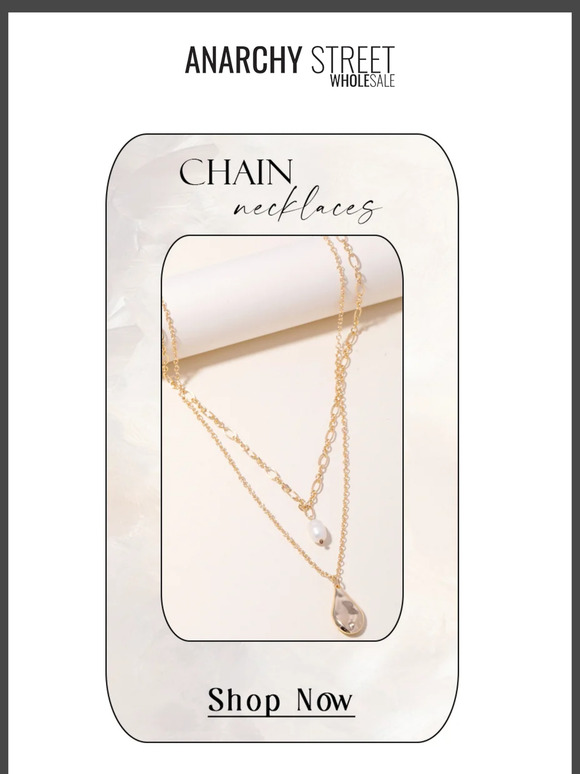 Chic Accessories for Summer☀️: Chain Necklaces & Scarves