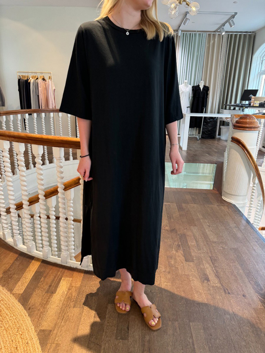 Image of OPAL STUDIO Polly Jersey Dress - 96713, Black