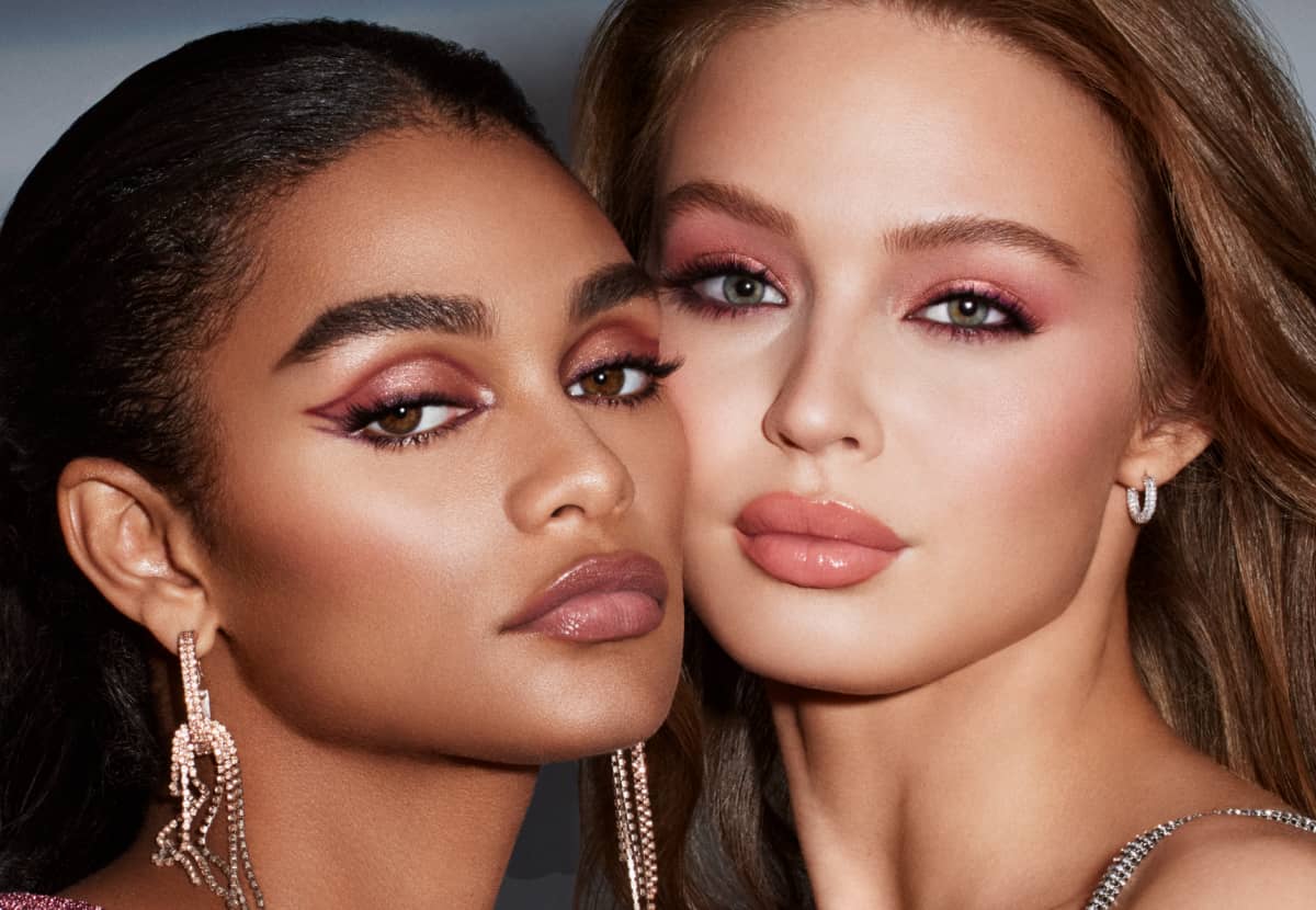 models with smokey eyeshadow and flawless makeup