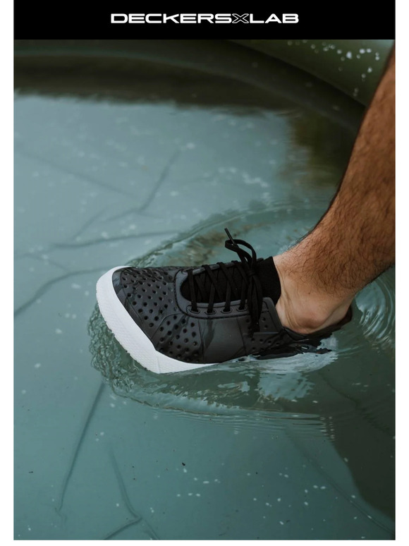 Quick-Dry Sneaker