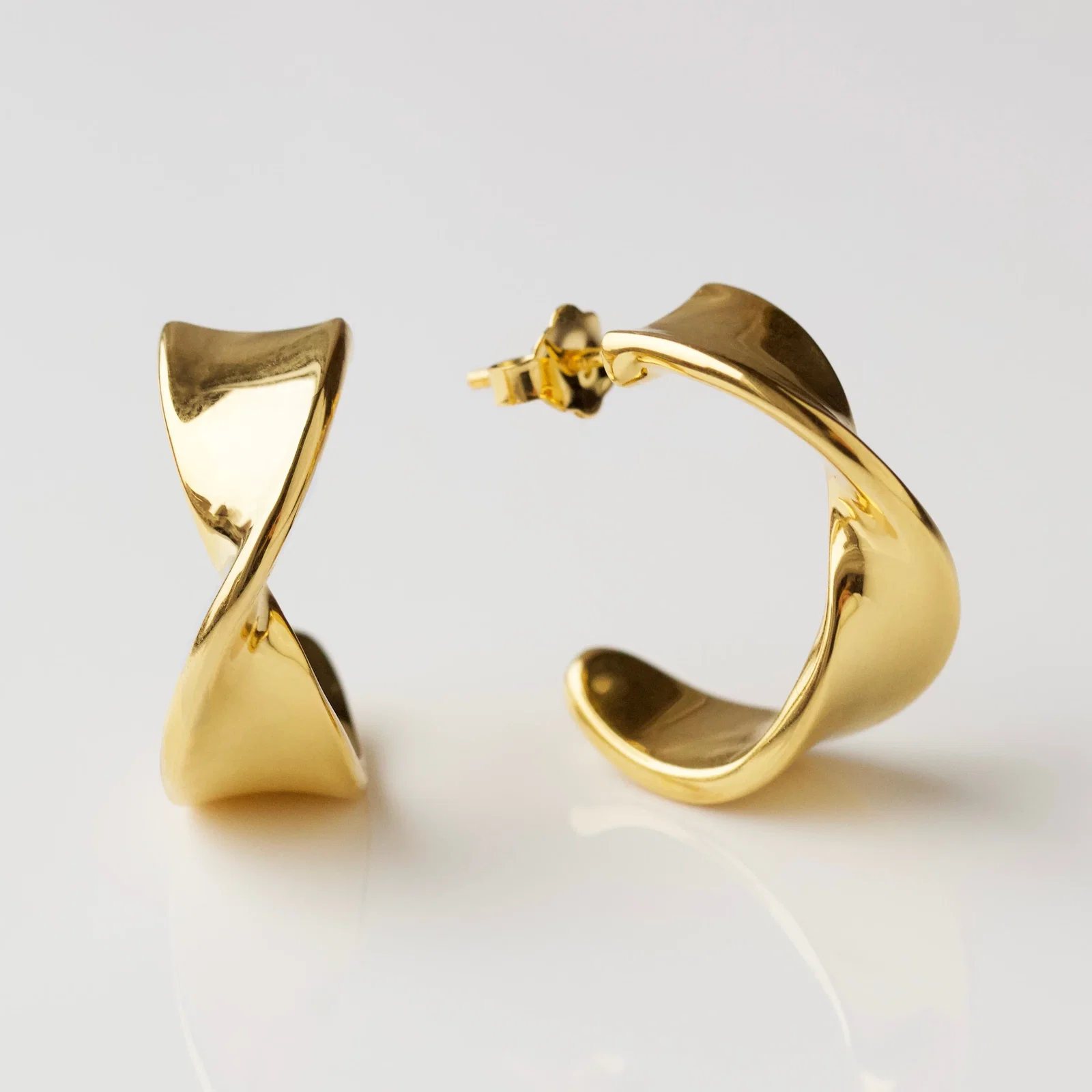 Image of Vintage Twist Hoop Earrings