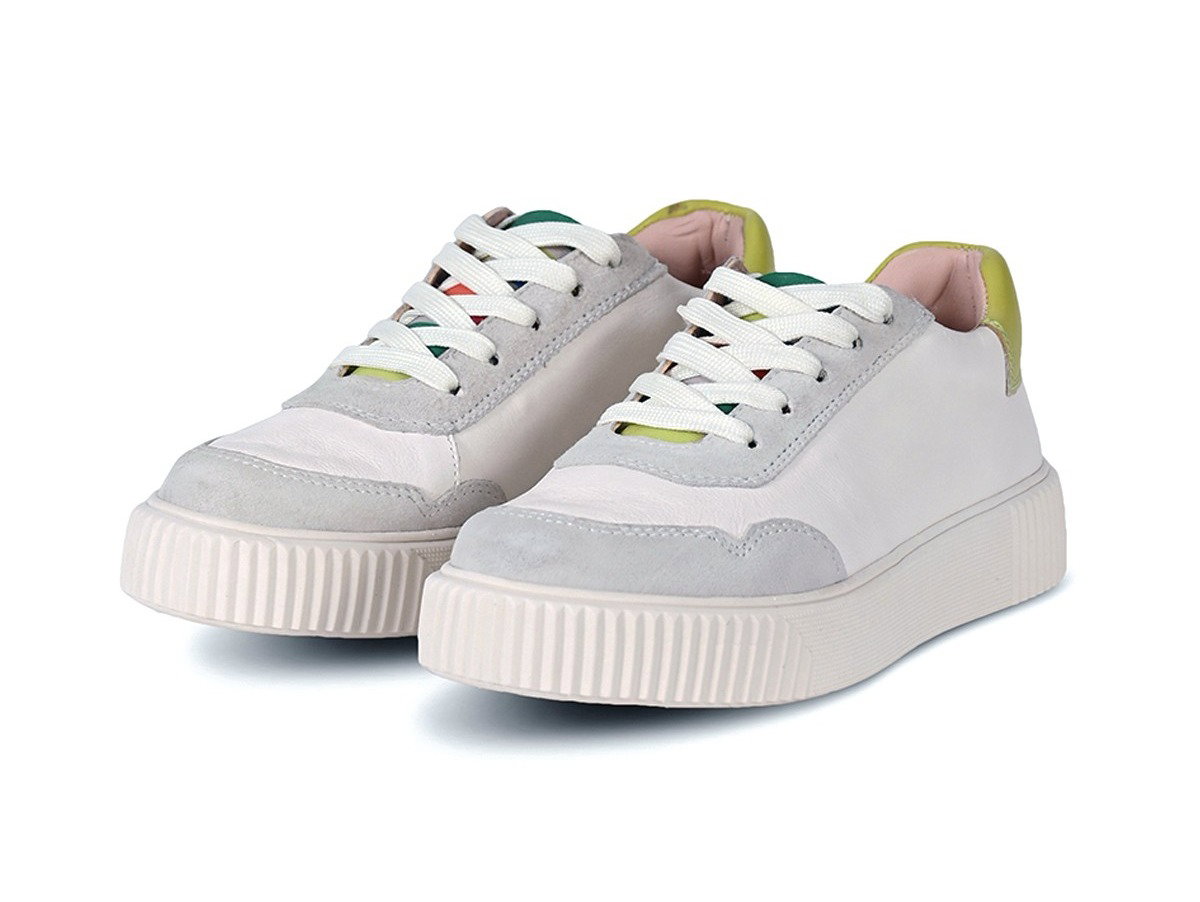 OPAL Weiss mit Suede Hellgrau und Gelb Sneaker Turnschuh Low aus Ziegenleder: Mit und ohne Schnürsenkel tragbar in Weiss und Gelb