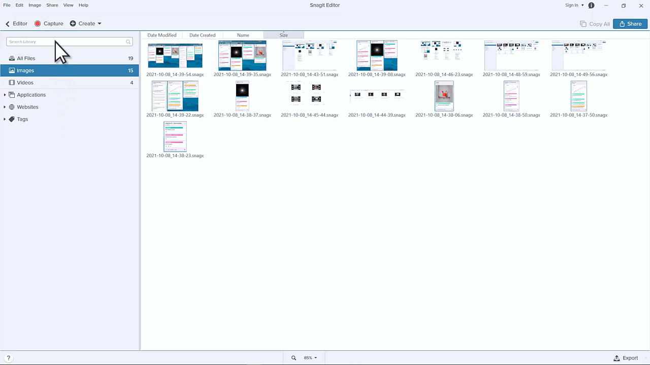A GIF showing an arrow moving through the Snagit Library.