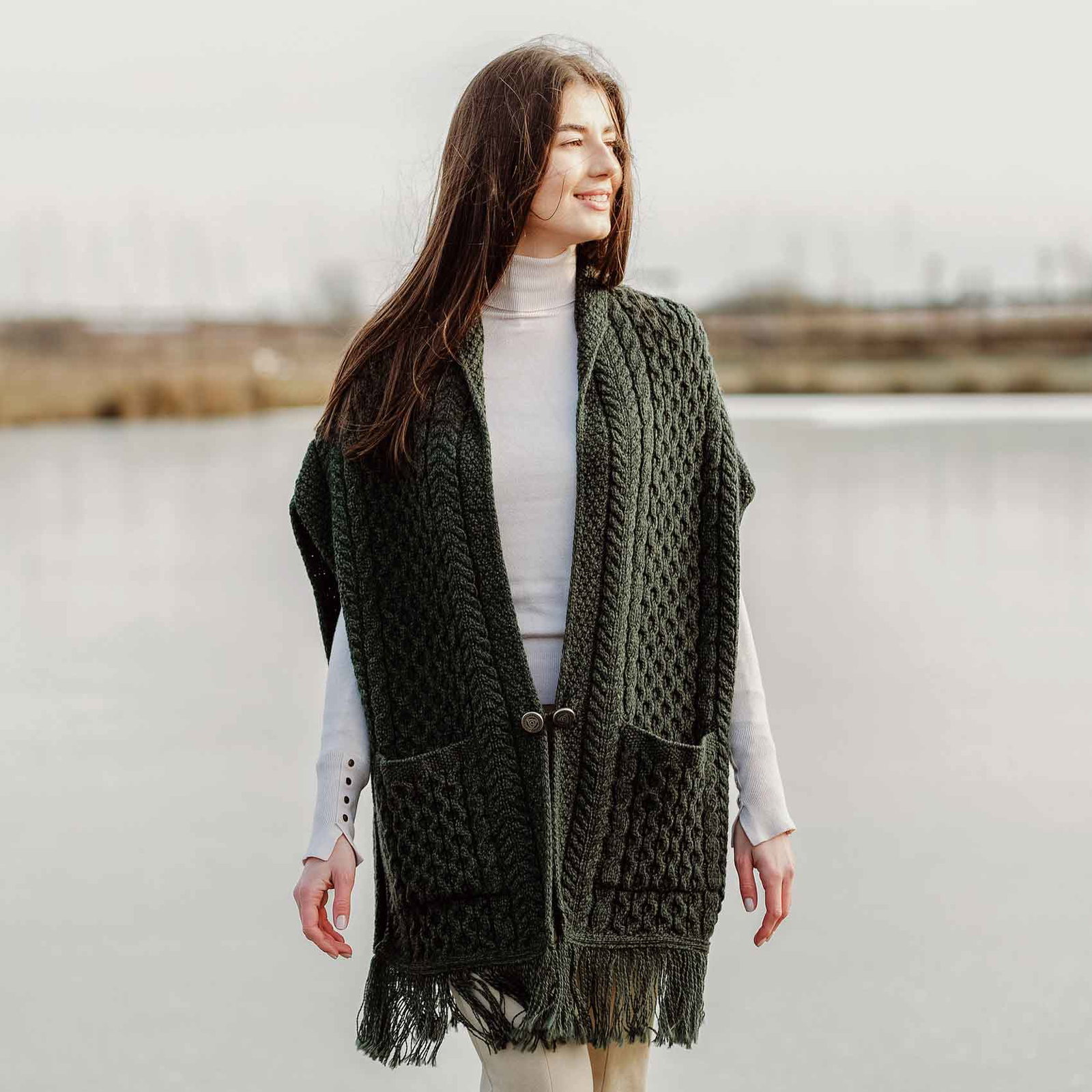 Image of Women's Cable Pattern Pocket Shawl, Army Green