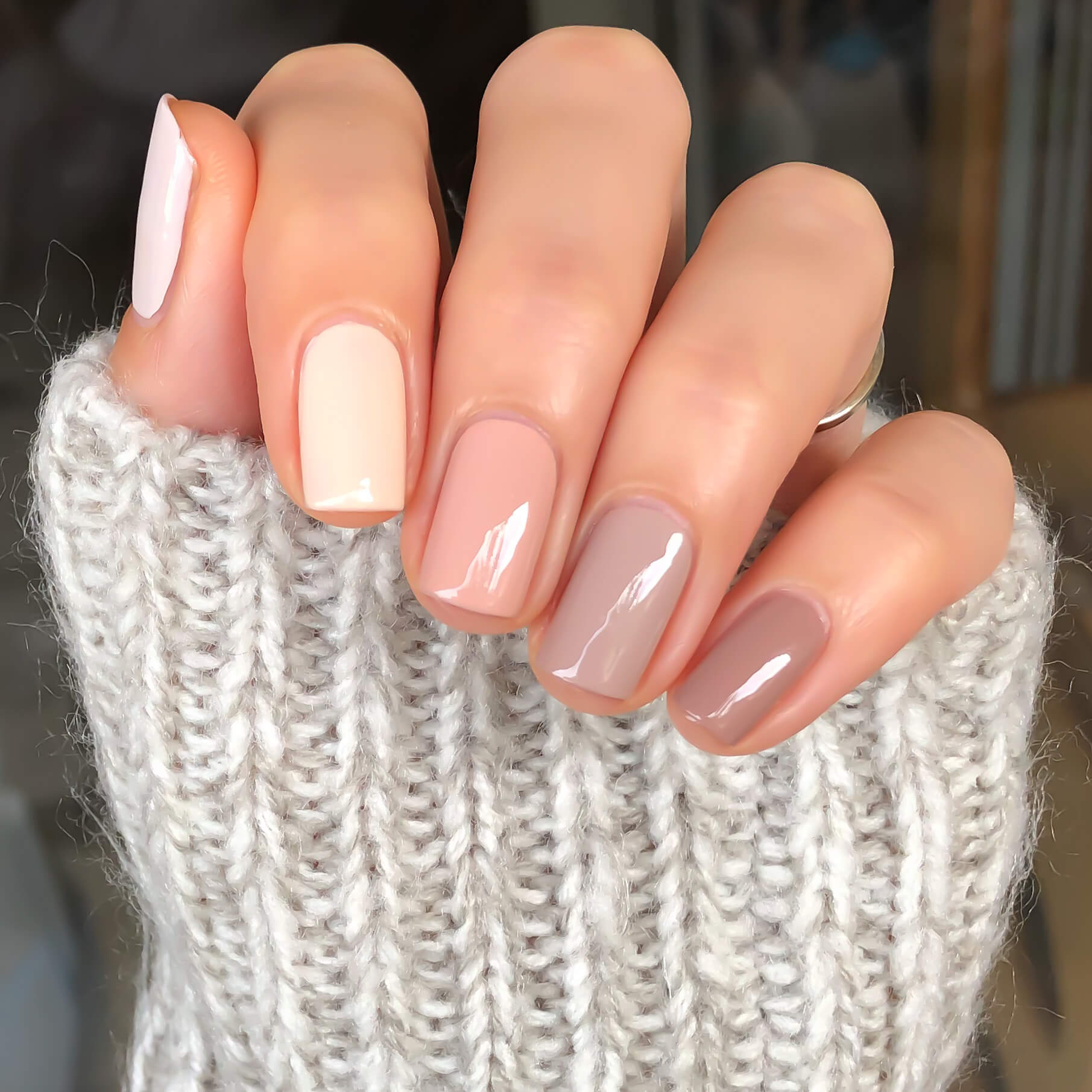 Neutral skittle mani