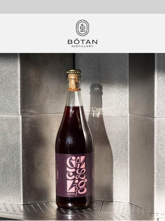 Fresh from our distillery: Limited Batch of "Gezellig" Non-Alcoholic Wyne 🫐