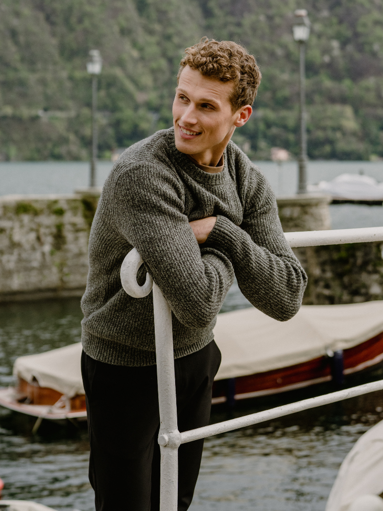 Round Neck Sweater in Two Colors: Soft and Stretchy for Ultimate Comfort | Smoke