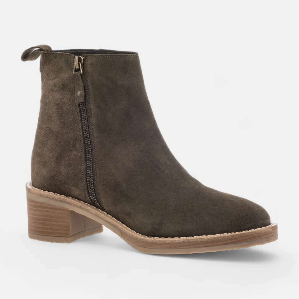 Bottines à talon 
Femme en cuir kaki