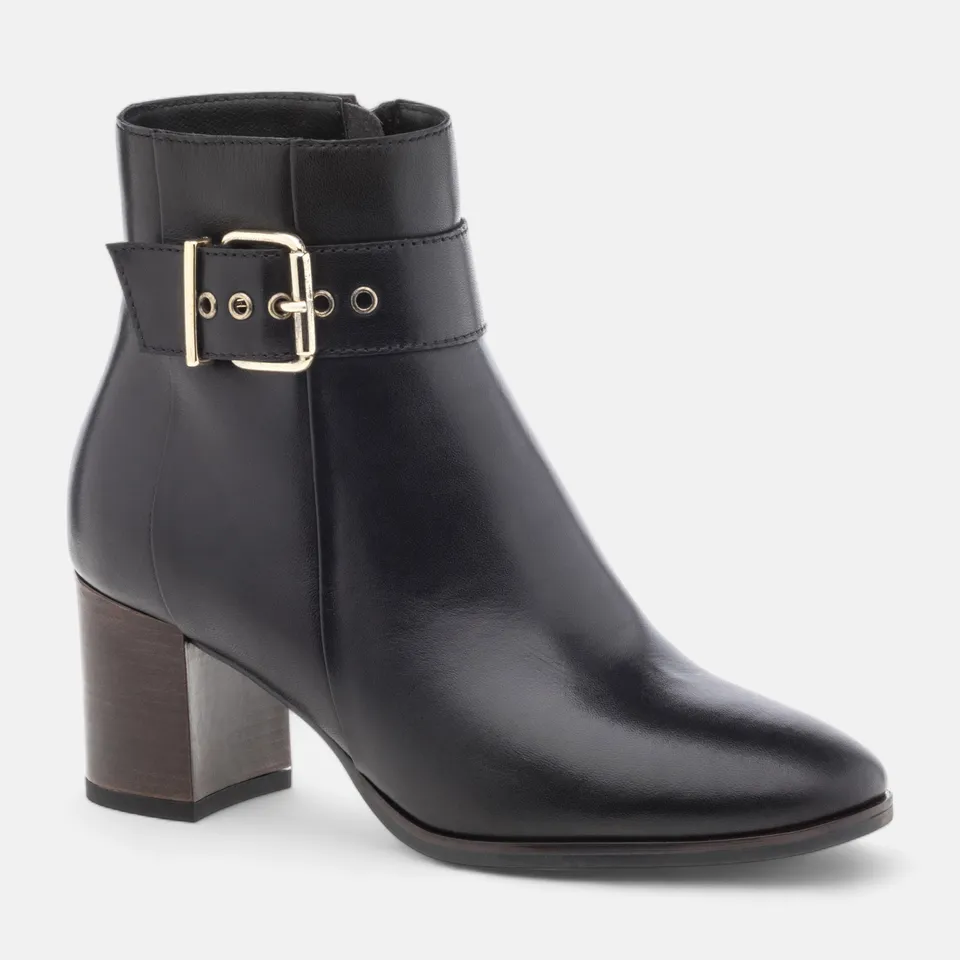 Bottines à talon 
Femme en cuir noir