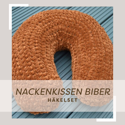 gehäkeltes Nackenkissen aus myboshi Wolle Samt in braun