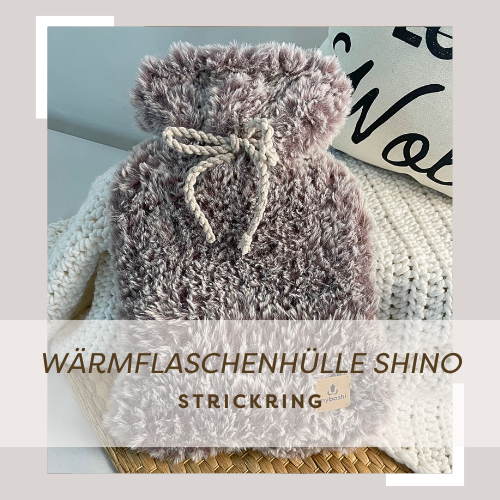 gestrickte Wärmflasche aus Fellino Wolle von myboshi in beige grau