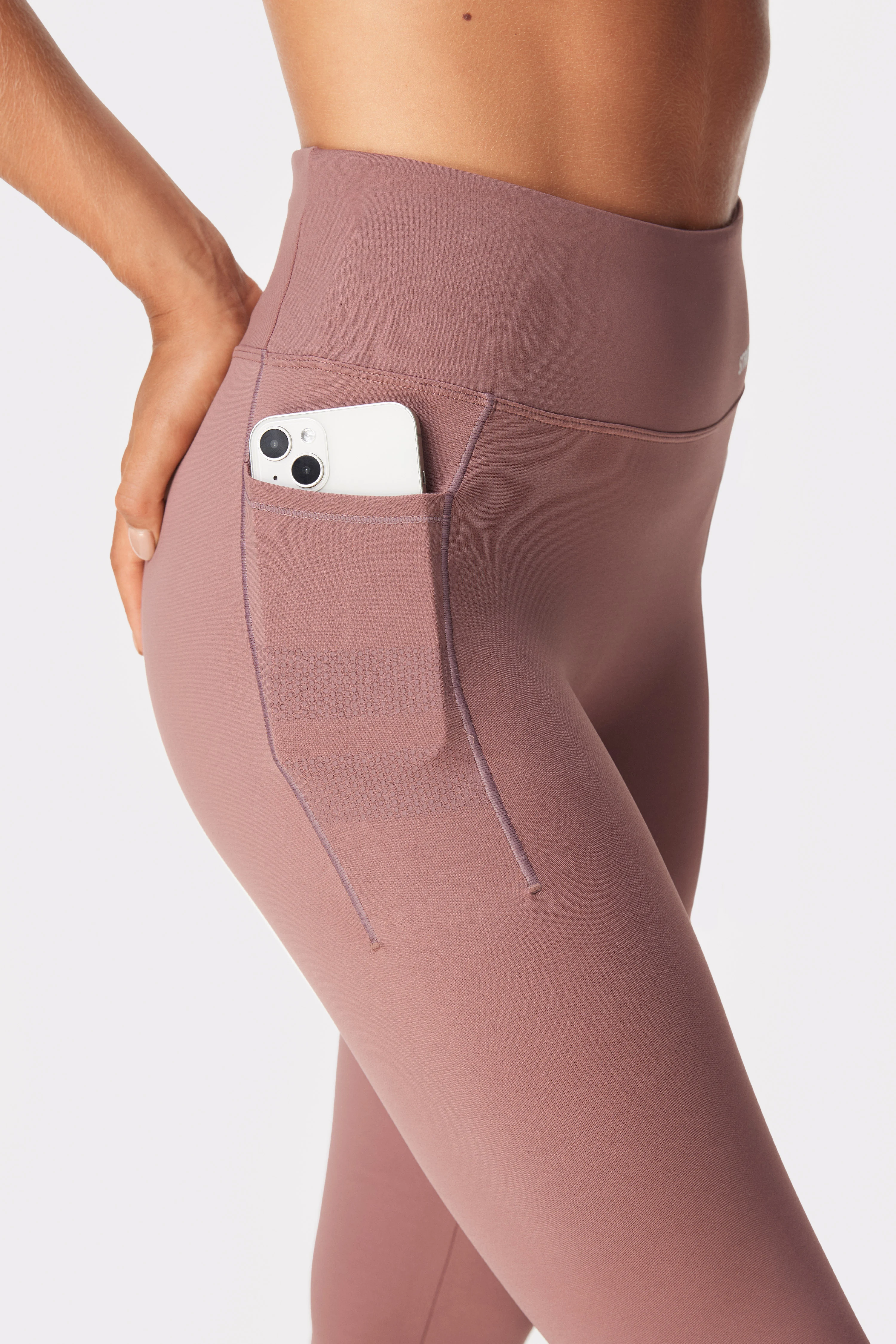Image of Signature Pocket Leggings