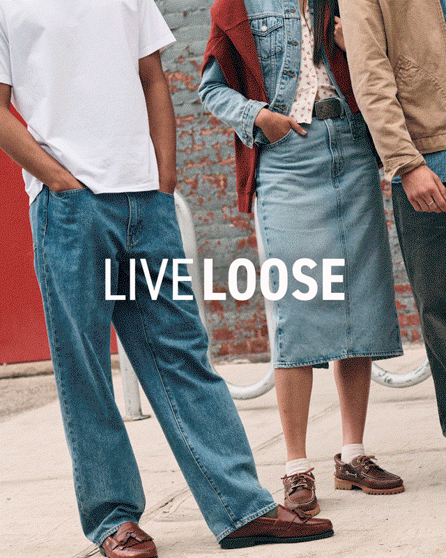 SHOP WOMEN'S LOOSE JEANS