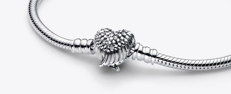 Heart Wings Clasp Snake Chain Bracelet