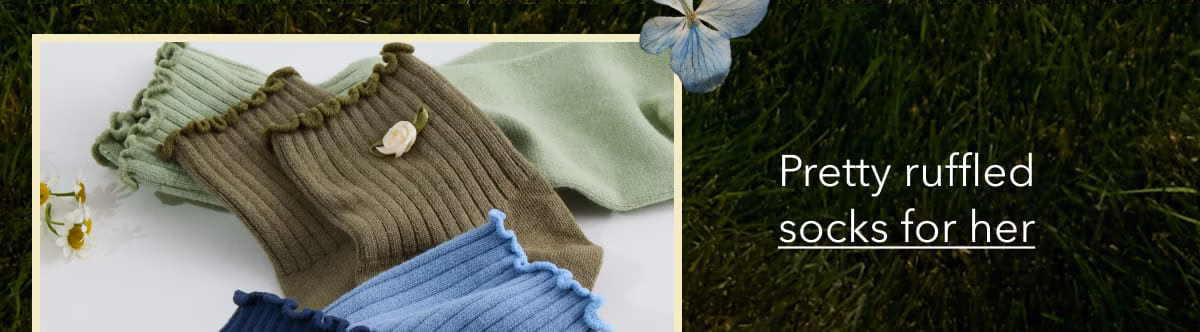  Pretty ruffled socks for her