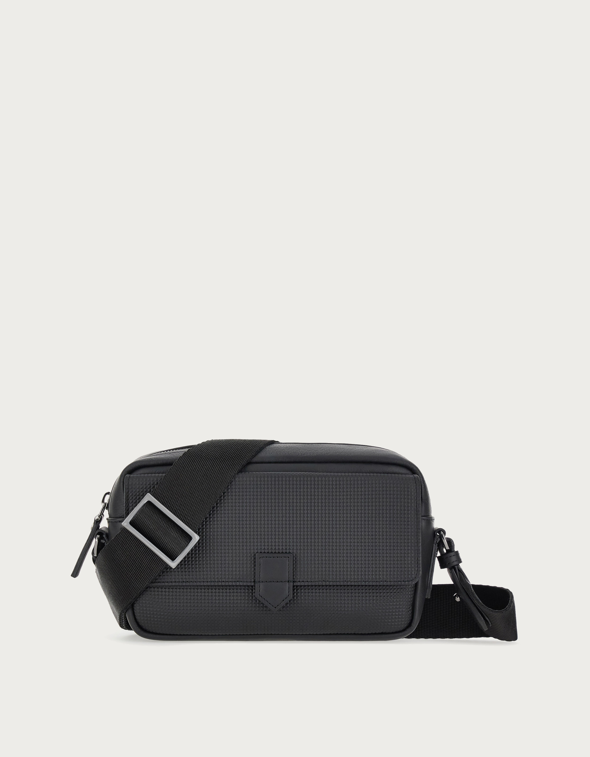 Men's camera bag in black calfskin_P326044-NA00206-110