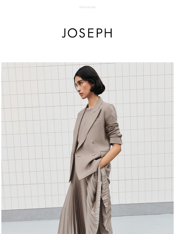 Sharp pleats and smooth tailoring