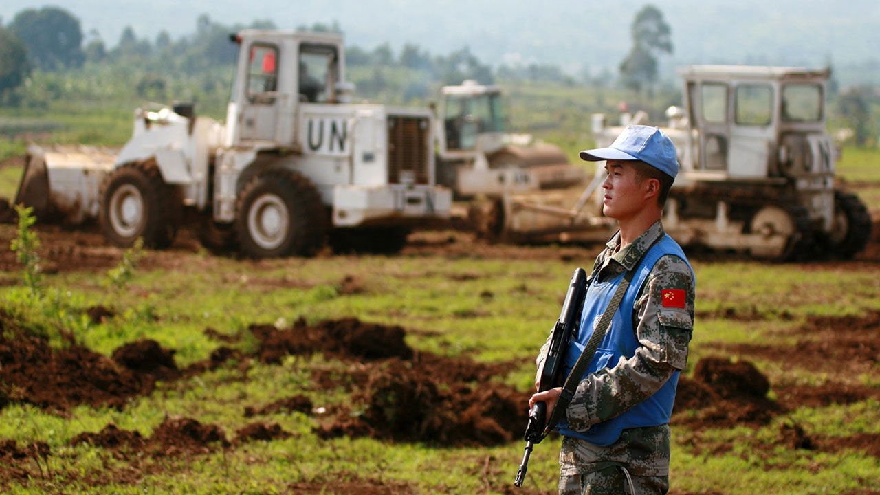 China's 12th peacekeeping team to the Democratic Republic of Congo works in Bukavu, Congo on February 8th 2011